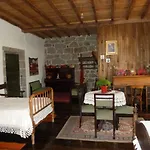 Casa Do Pacio Sabadelle ホームステイ *