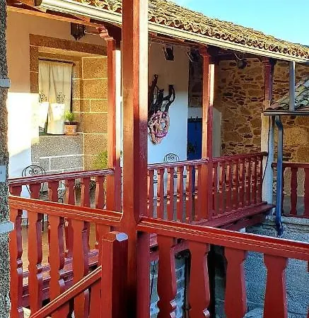 Casa Do Pacio Sabadelle منزل للإقامة لوغو