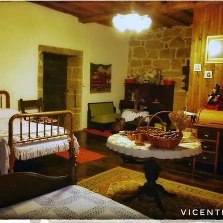 Проживание в семье Casa Do Pacio Sabadelle *