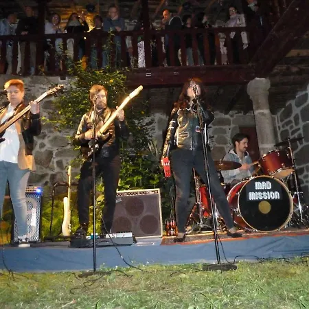 Casa Do Pacio Sabadelle منزل للإقامة لوغو